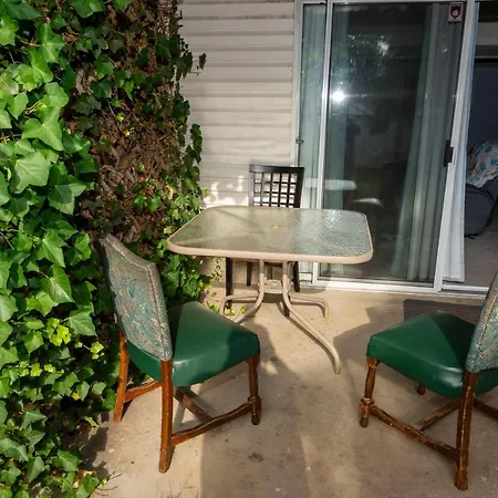 The Charming Hide-Out Apartment Abbotsford Exterior photo